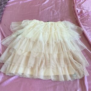 Good condition. Size xxs/but fits medium size.